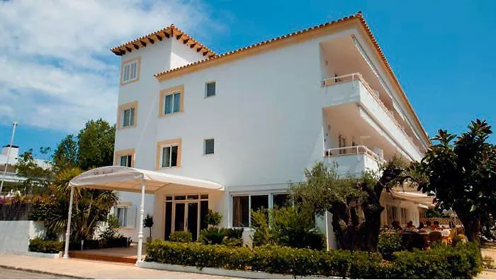 Singala 3* פורט דה פולנסה