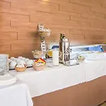 Singala Готель Порт-де-Польєнса